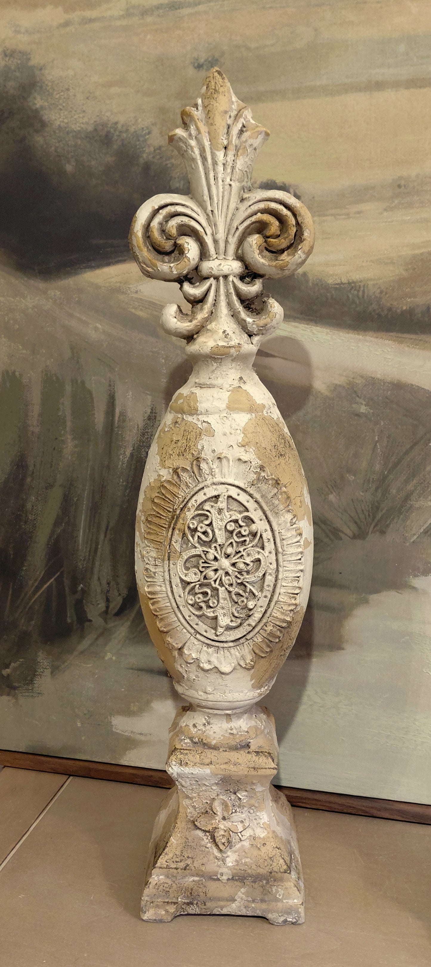 Antiqued Fleur Finial European - Large