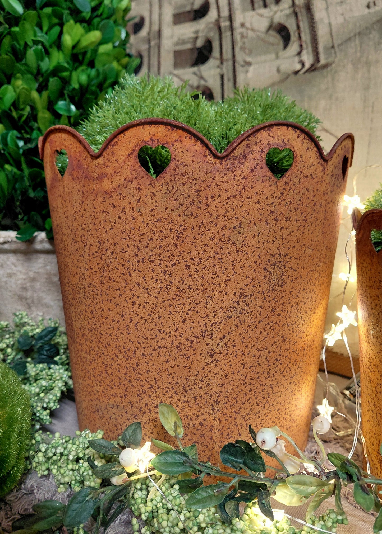 Rustic Scalloped Heart Planter - Large